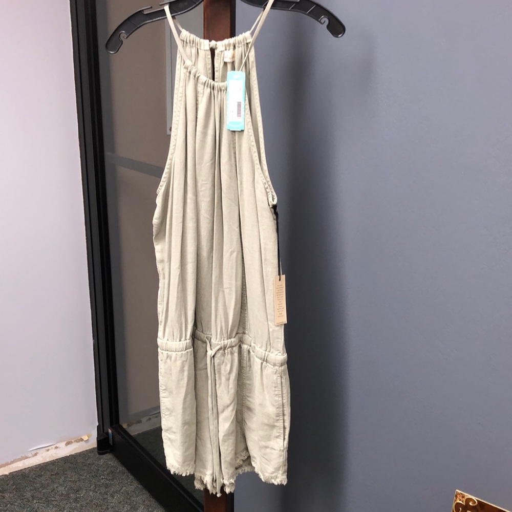 Bella Dahl romper. Sz L